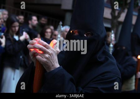 Madrid, Spanien. April 2025. Karwochentag, Prozession von Christus der Großen Macht und der Heiligsten Maria der Hoffnung, Macarena, 17. April 2025 Credit: CORDON PRESS/Alamy Live News Stockfoto