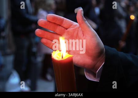Madrid, Spanien. April 2025. Karwochentag, Prozession von Christus der Großen Macht und der Heiligsten Maria der Hoffnung, Macarena, 17. April 2025 Credit: CORDON PRESS/Alamy Live News Stockfoto