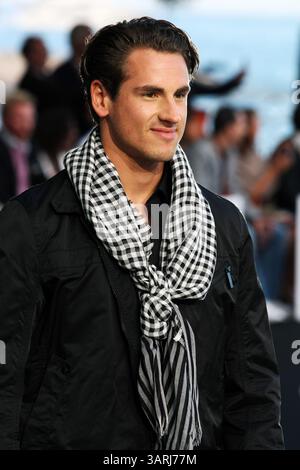 14. Mai 2010 - Monte Carlo, Monaco - ADRIAN SUTIL (GER) Force India F1 auf der Amber Lounge Fashion Show, wo Formel-1-Fahrer den Catwalk für wohltätige Zwecke im Zusammenhang mit dem Großen Preis von Monaco spazieren gehen. (Vermerk: © Sutton Motorsports/ZUMApress.com) Stockfoto