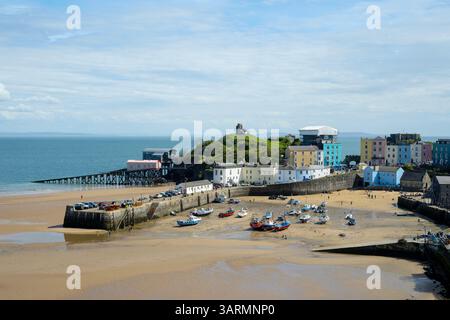 Tenby (Walisisch: Dinbych-y-pysgod, lit. Fortlet of the Fish ist eine Küstenstadt im County Pembrokeshire, Wales. Stockfoto