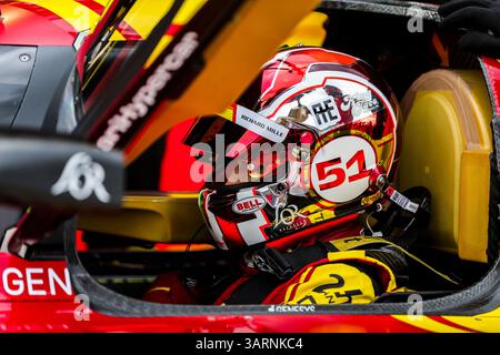 Imola, Italien, 17. April 2025, #51 Ferrari AF Corse (ITA) Ferrari 499P (Hypercar) gefahren von Antonio Giovinazzi (ITA), während der 6 Stunden von Imola, der zweiten Runde der FIA WEC Meisterschaft 2025, beim Autodromo Enzo & Dino Ferrari in Imola, Italien, vom 16. Bis 20. April 2025. Beschreibung: Kristof Vermeulen Photography/Alamy Live News Stockfoto