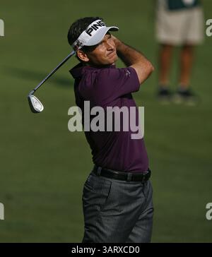August 2013 - Greensboro, North Carolina, USA MARK WILSON sieht seinen Schuss während der zweiten Runde der Wyndham Championship 2013 im Sedgefield Country Club. (Kreditbild: © Wes Hight/ZUMAPRESS.com) Stockfoto
