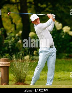 August 2013 - Greensboro, North Carolina, USA S - KEVIN CHAPPELL fährt den Ball während der zweiten Runde der Wyndham Championship 2013 im Sedgefield Country Club. (Kreditbild: © Wes Hight/ZUMAPRESS.com) Stockfoto