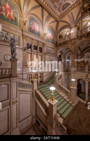 Treppe am Haupteingang der Wiener Staatsoper, Wien, Österreich Stockfoto