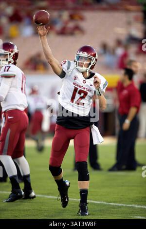 7. September 2013: Washington State Cougars Quarterback Connor Halliday #12 während des NCAA Football Spiels zwischen den USC Trojans und den Washington State Cougars im Coliseum in Los Angeles, Kalifornien. Charles Baus/CSM(Credit Image: © Charles Baus/Cal Sport Media/ZUMAPRESS.com) Stockfoto
