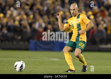 11. Juni 2013 – Etihad Stadium, Victoria, Australien – Mark BRESCIANO aus Australien tritt in einem Qualifikationsspiel zur FIFA-Weltmeisterschaft 2014 in der vierten Runde zwischen Australien und Jordanien im Etihad Stadium, Melbourne, Australien. (Bild: © Sydney Low/ZUMAPRESS.com) Stockfoto