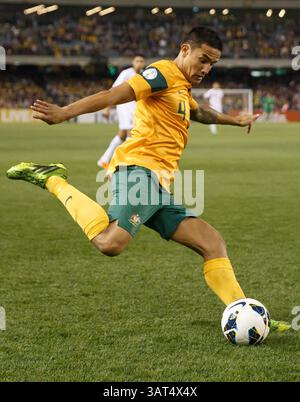 11. Juni 2013 – Etihad Stadium, Victoria, Australien – Tim CAHILL aus Australien tritt in einem Qualifikationsspiel der 4. Runde zur FIFA-Weltmeisterschaft 2014 zwischen Australien und Jordanien im Etihad Stadium in Melbourne, Australien an. (Bild: © Sydney Low/ZUMAPRESS.com) Stockfoto