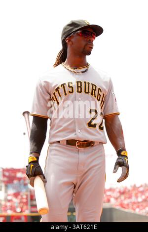 20. Juni 2013 - Cincinnati, OH, Vereinigte Staaten von Amerika - 20. Juni 2013 Cincinnati, OH..Pittsburgh Pirates Outfield Andrew McCutchen im Kampf gegen die Cincinnati Reds beim Sieg der Pirates 5-3 am 20. Juni 2013 im Great American Ballpark in Cincinnati, OH...Daniel Gluskoter/CSM(Credit Image: © Daniel Gluskoter/Cal Sport Media/ZUMAPRESS.com) Stockfoto