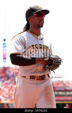 20. Juni 2013 - Cincinnati, OH, Vereinigte Staaten von Amerika - 20. Juni 2013 Cincinnati, OH..Pittsburgh Pirates Outfield Andrew McCutchen im Kampf gegen die Cincinnati Reds beim Sieg der Pirates 5-3 am 20. Juni 2013 im Great American Ballpark in Cincinnati, OH...Daniel Gluskoter/CSM(Credit Image: © Daniel Gluskoter/Cal Sport Media/ZUMAPRESS.com) Stockfoto