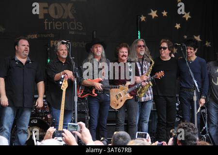 28. Juni 2013 – New York, New York, USA – DOBBIE BROTHERS.Performing on 'Live on Fox and Friends' Show 6-28-2013. 2013 (Bild: © John Barrett/Globe Photos/ZUMAPRESS.com) Stockfoto