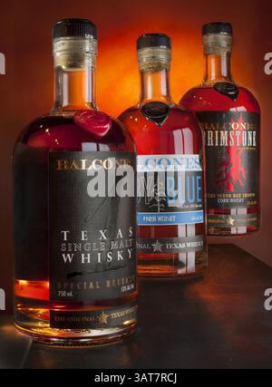 April 2013 - Chicago, IL, USA - die Whiskeys von Chip Tate's Balcones Destillery fühlen sich kühn, sauber und unverkennbar amerikanisch an. (Kreditbild: © Bill Hogan/MCT/ZUMAPRESS.com) Stockfoto