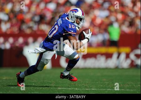 24. AUGUST 2013: Robert Woods (10) stürzt nach draußen, nachdem er während des Vorsaisonspiels zwischen den Buffalo Bills und den Washington Redskins im FedEx Field in Landover, MD, empfangen wurde. (Bild: © John Middlebrook/Cal Sport Media/ZUMAPRESS.com) Stockfoto