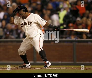 24. September 2013 – San Francisco, CA, USA – Pablo Sandoval (48) der San Francisco Giants schlägt am Dienstag, den 24. September 2013, im fünften Inning im AT&T Park in San Francisco gegen die Los Angeles Dodgers aus. (Kreditbild: © Nhat V. Meyer/MCT/ZUMAPRESS.com) Stockfoto