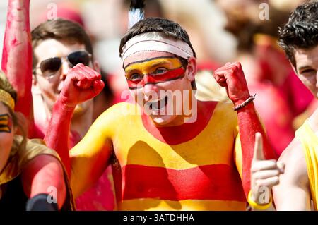 5. Oktober 2013: Ein Fan der Florida State Seminoles jubelt während des Spiels zwischen den Maryland Terrapins und den Florida State Seminoles im Doak S. Campbell Stadium. Florida State besiegte Maryland 63-0.(Bild: © Gray Quetti/Cal Sport Media/ZUMAPRESS.com) Stockfoto