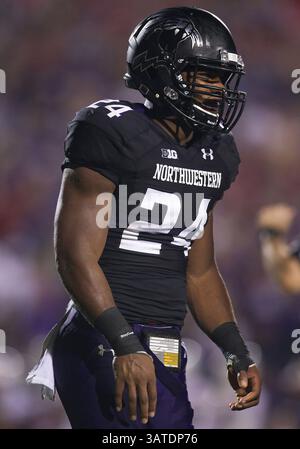 5. Oktober 2013: Evanston, Illinois, Vereinigte Staaten von Amerika - 5. Oktober 2013: Northwestern Safety Ibraheim Campbell (24) während des NCAA Football-Spiels zwischen den Ohio State Buckeyes und den Northwestern Wildcats auf dem Ryan Field in Evanston, Illinois. Ohio State besiegte Northwestern 40–30. (Foto: © John Mersits/Cal Sport Media/ZUMAPRESS.com) Stockfoto