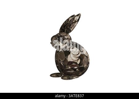 3D Osterhase aus der Textur der ukrainischen Kopeken eins und zwei auf weißem Hintergrund, Geld und Ostern Stockfoto