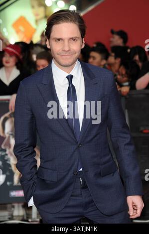 26. April 2016 – London, Großbritannien – Daniel Bruhl kommt am 26. April 2016 zur Premiere von „Captain America Civil war“ in Vue Westfield in London, England (Credit Image: © Famous/Ace Pictures via ZUMA Press) Stockfoto