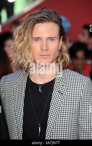 26. April 2016 – London, Großbritannien – McFly kommt am 26. April 2016 zur Premiere von „Captain America Civil war“ im Vue Westfield in London, England (Credit Image: © Famous/Ace Pictures via ZUMA Press) Stockfoto