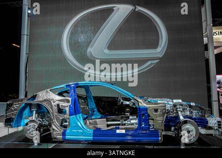 11. Januar 2016 - Detroit, MI, USA - blendet Lexus auf Detroit North American Auto Show. (Kredit-Bild: © Alexis Simpson über ZUMA Draht) Stockfoto