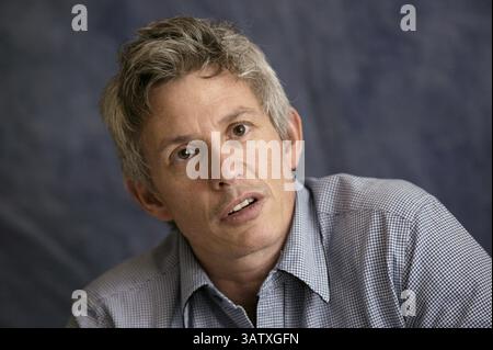 5. November 2006 – US-amerikanischer Regisseur John Curran wirbt am 5. November 2006 für seinen Film „The Painted Veil“ in Hollywood (Kalifornien) (Foto: © Armando Gallo/ZUMA Studio) Stockfoto