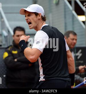 7. Mai 2016: Madrid, Spanien: ANDY MURRAY aus Großbritannien reagiert beim Halbfinalsieg seiner Männer gegen R. Nadal bei den Mutua Madrid Open. (Kreditbild: © Christopher Levy via ZUMA Wire) Stockfoto