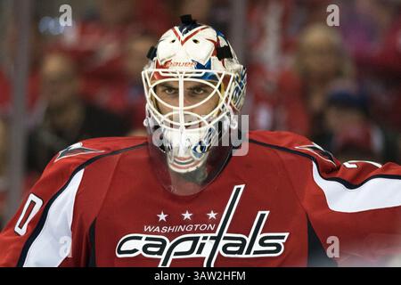 7. Mai 2016: Braden Holtby (70), Torhüter der Washington Capitals, spielt im fünften Spiel der National Hockey League Eastern Conference in der zweiten Runde zwischen den Washington Capitals und den Pittsburgh Penguins im Verizon Center in Washington DC, wo die Washington Capitals die Pittsburgh Penguins mit 3:1 besiegen. Obligatorische Gutschrift: Kostas Lymperopoulos/CSM (Bild des Gutscheins: © Kostas Lymperopoulos/CSM via ZUMA Wire) Stockfoto