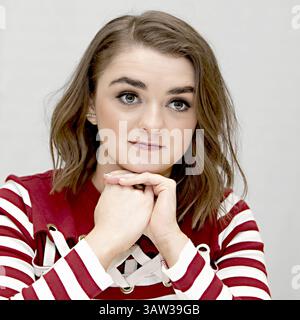 11. April 2016 – Hollywood, Kalifornien, USA – MAISIE WILLIAMS fördert die Fernsehserie Game of Thrones Margaret Constance Maisie Williams (* 15. April 1997 in London) ist eine englische Schauspielerin. 2011 gab sie ihr professionelles Schauspieldebüt als Arya stark in der HBO Fantasy-Fernsehserie Game of Thrones, für die sie den EWwy Award für die beste Nebendarstellerin in einem Drama, den Portal Award für die beste Nebendarstellerin im Fernsehen und den besten jungen Schauspieler und den Saturn Award für die beste Leistung eines jüngeren Schauspielers gewann. 2016 wurde sie für den Primetime Emmy Award für herausragende Nebendarstellerin i nominiert Stockfoto