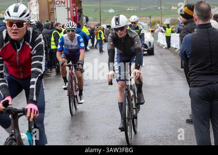 Dornan Rás Mumhan (Munster-Rennen) Radrennen im Portmagee County Kerry, Irland. Ostern 2025. Stockfoto