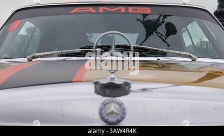 Mercedes-Benz emblem Stockfoto