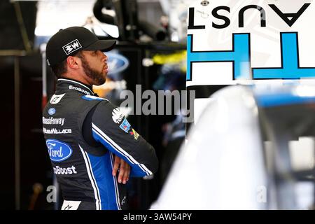 26. Mai 2016 – Concord, NC, USA – Concord, NC – 26. Mai 2016: Darrell Wallace Jr 300. (6) trainiert auf dem Charlotte Motor Speedway in Concord, NC. (Kreditbild: © ASP/CSM via ZUMA Wire) Stockfoto