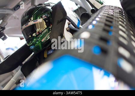 26. Mai 2016 – Concord, NC, USA – Concord, NC – 26. Mai 2016: Darrell Wallace Jr 300. (6) trainiert auf dem Charlotte Motor Speedway in Concord, NC. (Kreditbild: © ASP/CSM via ZUMA Wire) Stockfoto