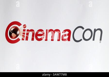 April 2016 - Las Vegas, CA, USA - LAS VEGAS - 14. April: CinemaCon Emblem bei der CinemaCon Awards Gala im Caesars Palace am 14. April 2016 in Las Vegas, CA (Credit Image: © hPa/Newscom via ZUMA Press) Stockfoto