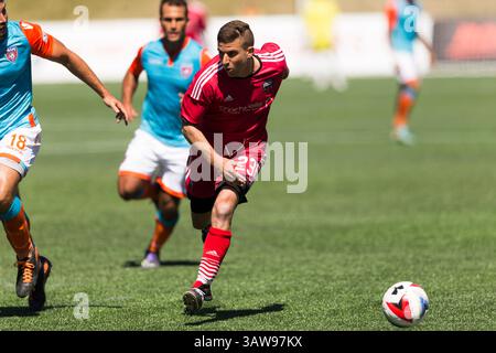 30. April 2016: Ottawa Fury FC-Stürmer Idan Vered (23) in Aktion während des NASL-Spiels zwischen Miami FC und Ottawa Fury FC im TD Place Stadium in Ottawa, ON, Kanada Daniel Lea/CSM(Credit Image: © Daniel Lea/CSM via ZUMA Wire) Stockfoto