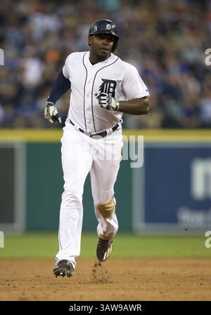 6. Juni 2016: Justin Upton (8) der Detroit Tigers (8) rundet die Basen ab, nachdem er während der MLB-Action zwischen den Toronto Blue Jays und den Detroit Tigers im Comerica Park in Detroit, Michigan, Homerun getroffen hat. Die Tigers besiegten die Blue Jays mit 11:0. John Mersits/CSM(Bild: © John Mersits/CSM via ZUMA Wire) Stockfoto