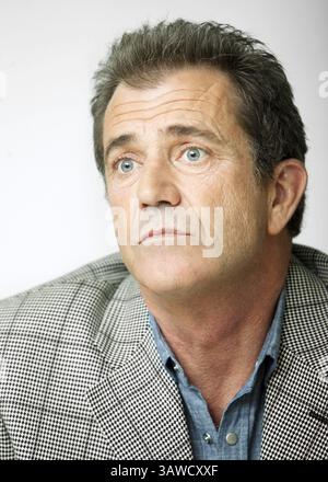 14. Januar 2010 – Hollywood, Kalifornien, USA – Schauspieler Mel Gibson des Films „Edge of Darkness“ in Los Angeles, KALIFORNIEN am 14. Januar 2010 (Foto: © Armando Gallo/ZUMA Studio) Stockfoto