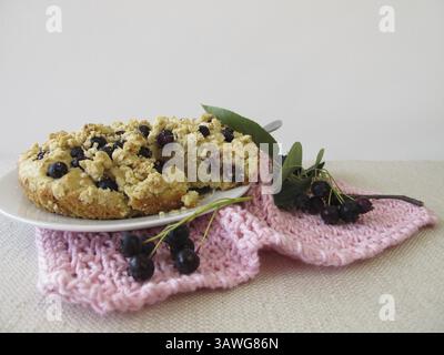 Steinbirnen-Crumble-Kuchen Stockfoto
