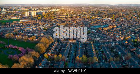 Luftaufnahme eines Vorstadtgebietes in Old Trafford - Greater Manchester. Stockfoto