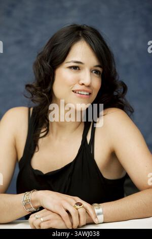 August 2010 – Hollywood, Kalifornien, USA – Michelle Rodriguez des Films „Machete“ in Los Angeles, KALIFORNIEN am 27. August 2010 (Foto: © Armando Gallo/ZUMA Studio) Stockfoto