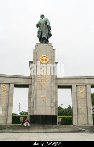 Das sowjetische Kriegsdenkmal in Berlin Stockfoto