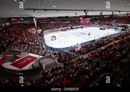 Budweis, Tschechische Republik. April 2025. Eishockey IIHF Frauen-Weltmeisterschaft, Bronzemedaillenspiel Finnland gegen Tschechien, Ceske Budejovice, Tschechische Republik, 20. April 2025. Quelle: Vaclav Pancer/CTK Photo/Alamy Live News Stockfoto