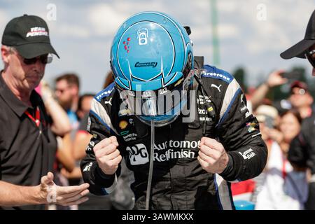 31. Juli 2016 – Lexington, Ohio, USA – SIMON Penske Fahrer (22) feiert nach dem Sieg des Honda Indy 200 in Mid-Ohio. (Bild: © Adam Lacy via ZUMA Wire) Stockfoto