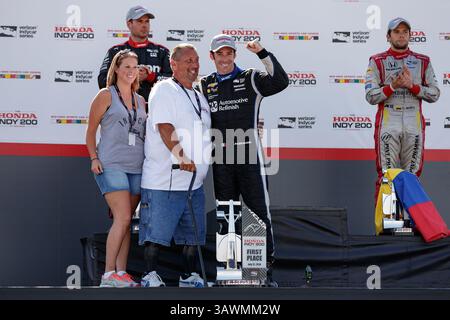 31. Juli 2016 – Lexington, Ohio, USA – SIMON Penske Fahrer (22) feiert nach dem Sieg des Honda Indy 200 in Mid-Ohio. (Bild: © Adam Lacy via ZUMA Wire) Stockfoto