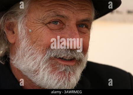 13. August 2016: Sarajevo, Bosna i HercegHerzegovina – rade SERBEDZIJA, serbischer Schauspieler, Regisseur und Musiker, spricht vor der Premiere seines Films die Befreiung Skopjas mit 22 Jahren. Sarajevo Filmfestival. SERBEDZIJA ist international vor allem für seine Nebenrollen in Hollywood-Filmen bekannt. Sarajevos Filmfestival ist das größte in Südosteuropa und wurde 1995 während der Belagerung von Sarajevo gegründet. (Bild: © Armin Durgut via ZUMA Wire) Stockfoto