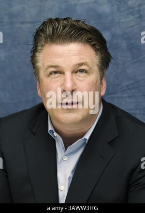 April 2008 – Hollywood, Kalifornien, USA – Alec Baldwin wirbt für „30 Rock“ in Los Angeles, CA. 24. April 2008 (Foto: © Armando Gallo/ZUMA Studio) Stockfoto