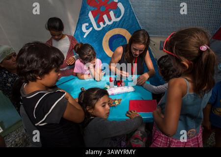 6. Juli 2016 - Moria, Lesbos, Griechenland - Kinderaktivitäten im Flüchtlingslager Kara Tebe, wo 1000 syrische Flüchtlinge untergebracht sind. (Bild: © Ton Koene via ZUMA Wire) Stockfoto