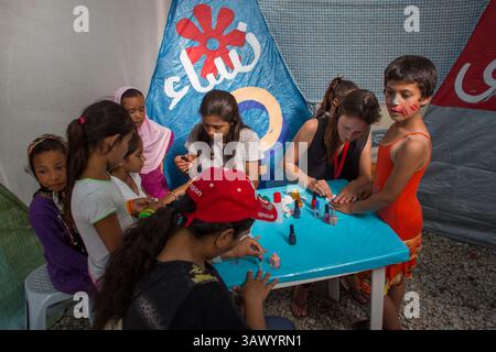 6. Juli 2016 - Moria, Lesbos, Griechenland - Kinderaktivitäten im Flüchtlingslager Kara Tebe, wo 1000 syrische Flüchtlinge untergebracht sind. (Bild: © Ton Koene via ZUMA Wire) Stockfoto