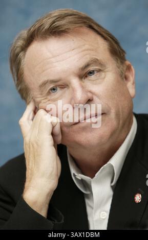 März 2007 – Hollywood, Kalifornien, USA – Sam Neill wirbt für „The Tudors“ in Beverly Hills, CA. 26. März 2007 (Foto: © Armando Gallo/ZUMA Studio) Stockfoto