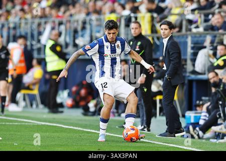 Vila-Real, Spanien. April 2025. Javi Lopez (Sociedad) Fußball/Fußball : spanisches Spiel "LaLiga EA Sports" zwischen Villarreal CF 2-2 Real Sociedad im Estadio de la Ceramica in Vila-Real, Spanien. Quelle: Mutsu Kawamori/AFLO/Alamy Live News Stockfoto
