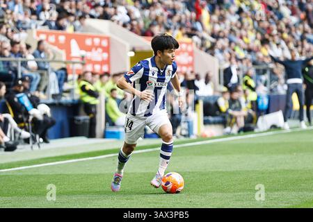 Vila-Real, Spanien. April 2025. Takefusa Kubo (Sociedad) Fußball/Fußball : spanisches Spiel "LaLiga EA Sports" zwischen Villarreal CF 2-2 Real Sociedad im Estadio de la Ceramica in Vila-Real, Spanien . Quelle: Mutsu Kawamori/AFLO/Alamy Live News Stockfoto