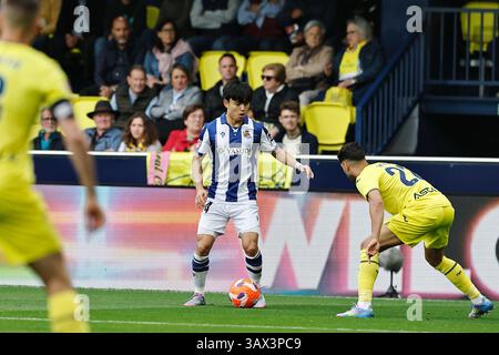 Vila-Real, Spanien. April 2025. Takefusa Kubo (Sociedad) Fußball/Fußball : spanisches Spiel "LaLiga EA Sports" zwischen Villarreal CF 2-2 Real Sociedad im Estadio de la Ceramica in Vila-Real, Spanien . Quelle: Mutsu Kawamori/AFLO/Alamy Live News Stockfoto
